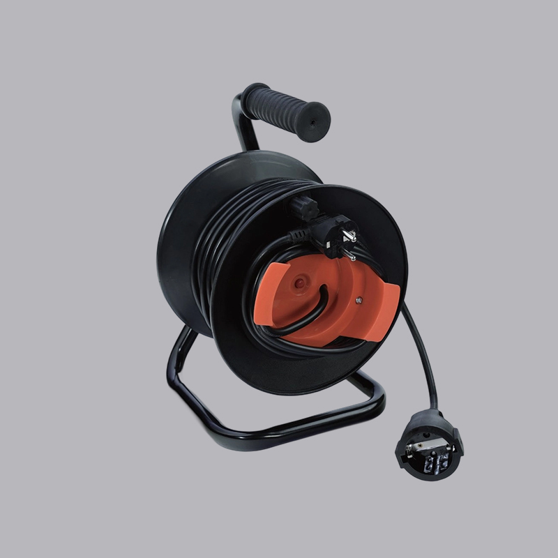 G43R-25 Удлинитель немецкого типа, катушка 25 м.